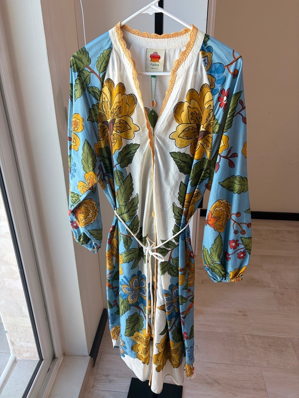 Farm Rio Garden Tunic Cover Up Chemise - Picture 4 of 6